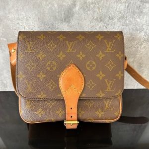SOLD. Authentic Vintage Louis Vuitton Cartouchiere MM